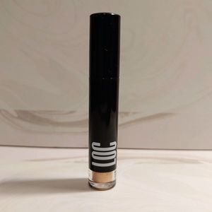 Love of Color Liquid Shimmer Shadow in Daybreak